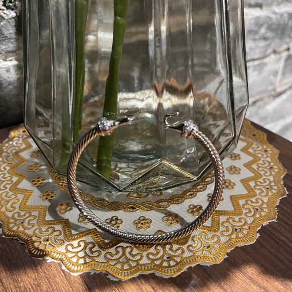 D̲a̲v̲i̲d̲ ̲Y̲u̲r̲m̲a̲n̲ 4mm Silver Diamond Hook Bracelet - Picture 2 of 5